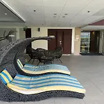 Lower Penthouse With Balcony & Cityviews In Makati