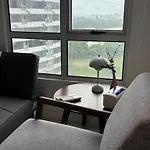 2 Bedroom Luxe Manila Golf View Loft In Bgc