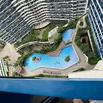 Air Residence Fantasy Sophisticated Chic Family Living 300 Mbps Fast