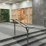 High Rise Condo With Balcony, Pool, Grand Lobby,Gym And Sky Garden 22F