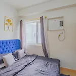 Cozy Whole Condo Staycation At Trees Residences