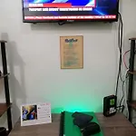 Condo Transient Near Naia Airport-Unlimited Internet V2