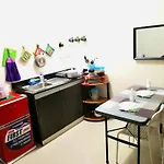 Condo Transient Near Naia Airport-Unlimited Internet V2