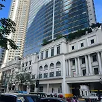 Cozy 1 Bedroom Condo In Uptown Bgc