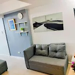 Cozy 2 Bedroom With Blacony
