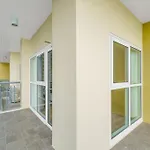 Bayshore Luxe By Prime