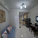 De Luxe, Standard And Studio Suites -The Breeze Residences-Close To Airport,Mall Of Asia, Us Embassy