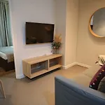 Fully Furnished Condo Unit In Bay Area Suites Manila