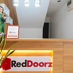 Reddoorz Near Ust Sampaloc Manila