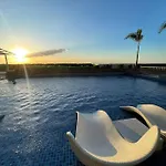 Luxury 1Br Beside Okada Manila