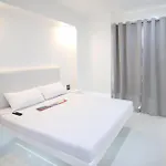 Astrotel Divisoria