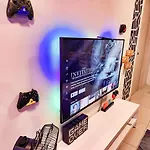 Gaming 2Br In Makati With City View Arcade Netflix