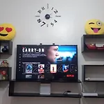 1 Bedroom With Free Wifi And Netflix In Trees Residences