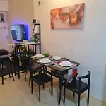 Spacious Staycation In Pasig Urban Metro Escape