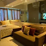 Modern Comfort Living! Netflix Ready