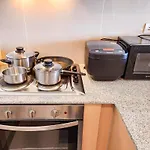 Travellers Haven 3Br Bgc, Bathtub, Xbox, 200Mbps