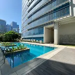Uptown Parksuites Tower One - Bgc Taguig, Manila