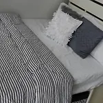 Star Home - Shore 2 Residences