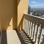 Deluxe Suite In Venice Mall