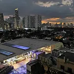 Spacious 1Br Apt Near Nightlife And Business Center In Makati