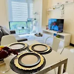 Cozy Viceroy 1Br, Walk To Venice Mall