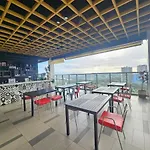 The Residences At Bcct By Stays Ph Cozy Retreat With Hotel-Style Comforts And Convenience, Best Location In Bgc