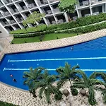 Comfy And Affordable Condo Near Sm Mall Of Asia And Airport With Wifi 068