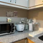 Bgc Taguig Uptown 3Br Corner Unit With Pool View, Bath Tub, Wifi, Beside Landers Bgc