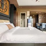 Modern Condo Infront Of Naia T3