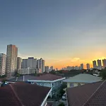 Miranamin Nest Kamantigi Room - Pet Friendly, Shared Kitchen, Historical Home!