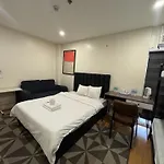 The Circuit Manor Hotel Near Ayala Malls Circuit