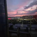 Cityscape Suite At Shore 3
