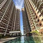 Radiance Manila Bay Luxe Lounge