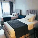 Bella Notte Staycation - Smdc Shore 2 Moa Complex