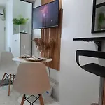 Stylish Condo At Mezza 1 With Fast Wifi Netflix