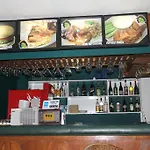 Robelle Hotel