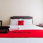Reddoorz Premium @ Vista Heights Legarda