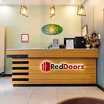 Reddoorz Plus @ Tayuman Manila