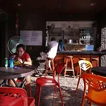 Stay Malate (Wanderers Guest House)