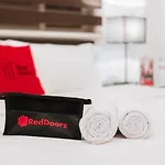 Reddoorz Plus Near Ust Manila