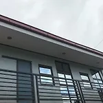 Del\'S Apartment In Quezon City
