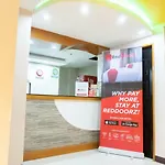 Reddoorz Near Starmall Alabang
