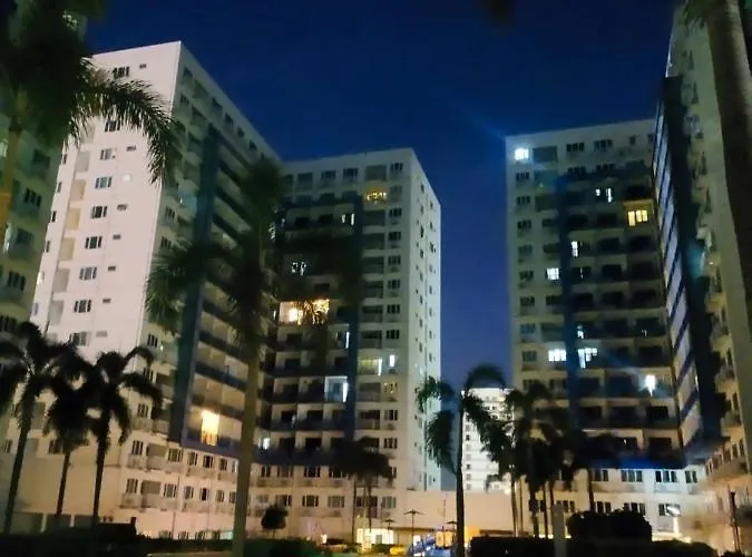 Moa\'S Spot At Sea Residences