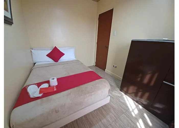 Oyo 908 Silverio Suites