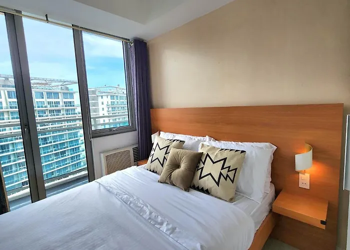 Vissers Crib At Azure Urban Resort Residences