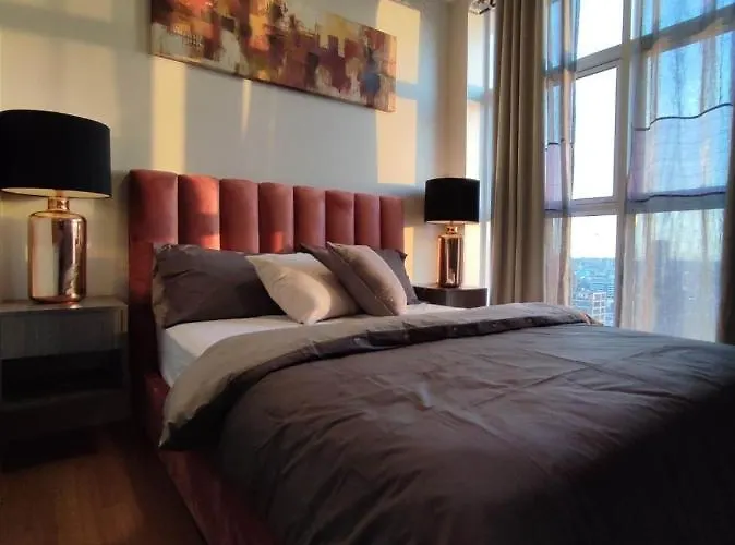The Linear Makati Tower 1- With 1 Bedroom Bathroom Living Room N Kitchen The Rent Is 6 Days Minimum