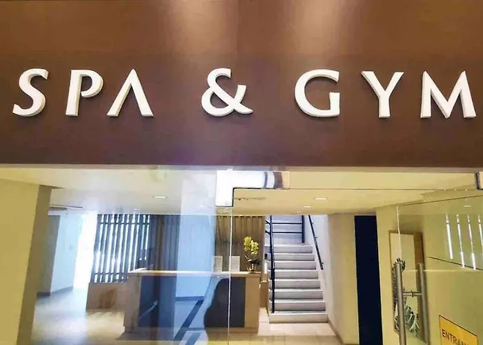 Stylish 1Br Uptown Parksuites Bgc, 200Mbps/Smarttv