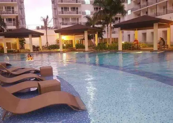 Shell Suite Infront Mall Of Asia W/ Netflix Wifi