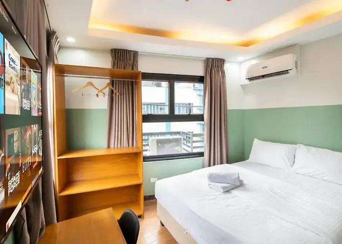 St. Marvin Studio Makati M505
