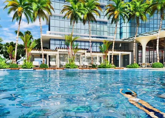 Bgc Luxury Condo - Balcony, Pool, Wi-Fi, City View - Suite 8